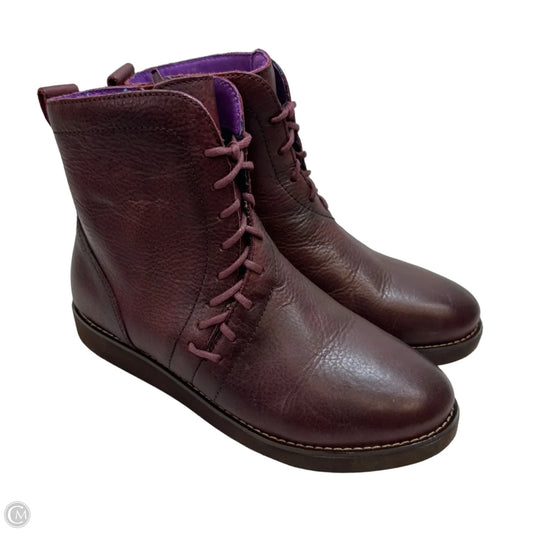 Boots Ankle Flats By Bionica In Maroon, Size: 8.5