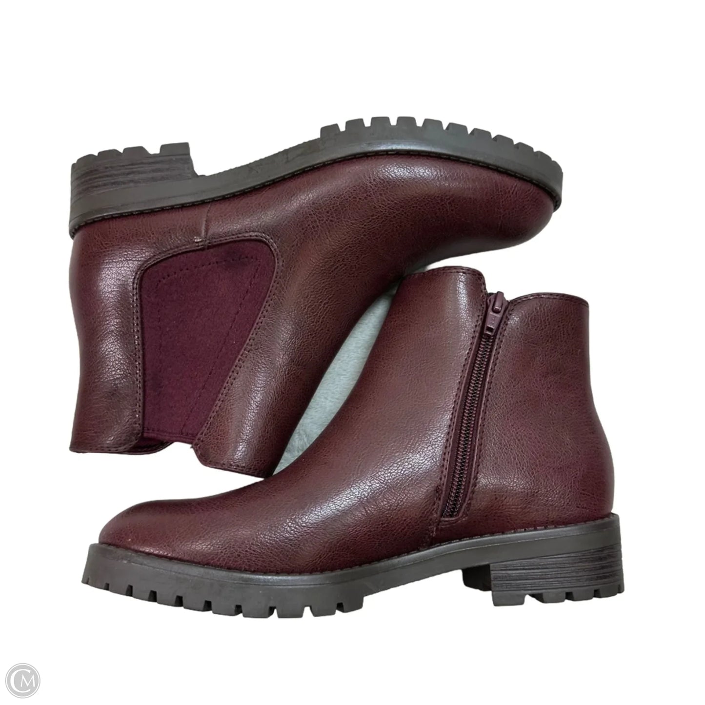 Boots Ankle Flats By Bare Traps In Maroon, Size: 6.5
