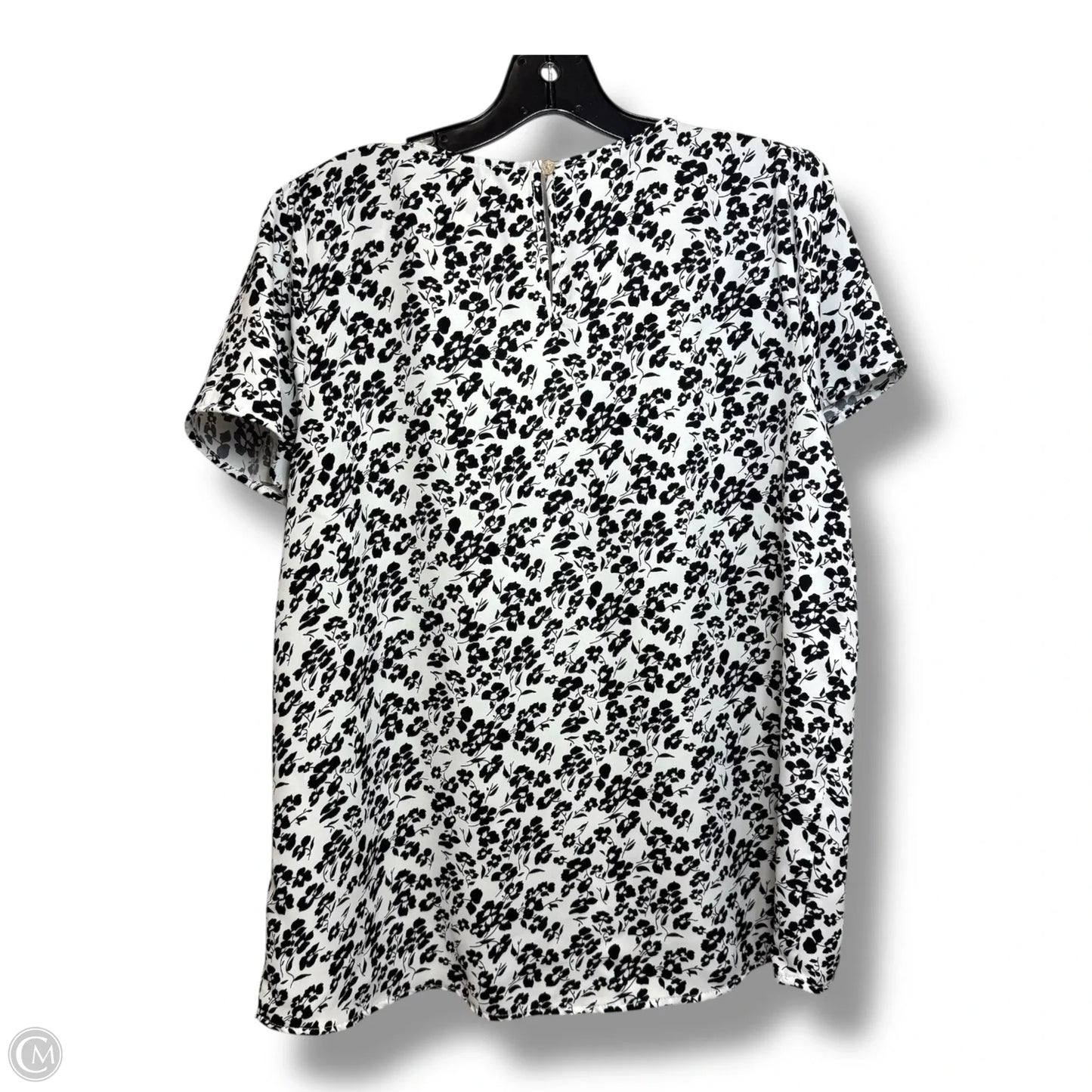 Top Short Sleeve By Staccato In White, Size: L