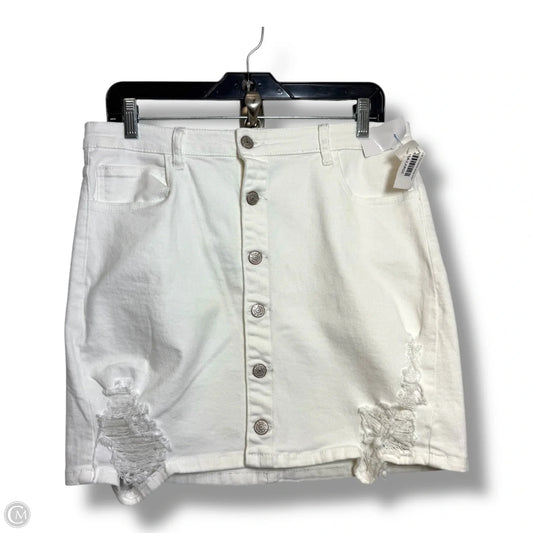 Skirt Mini & Short By White Birch In White, Size: L