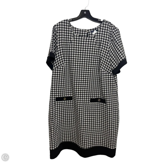 Dress Casual Short By Tommy Hilfiger In Black & White, Size: 18