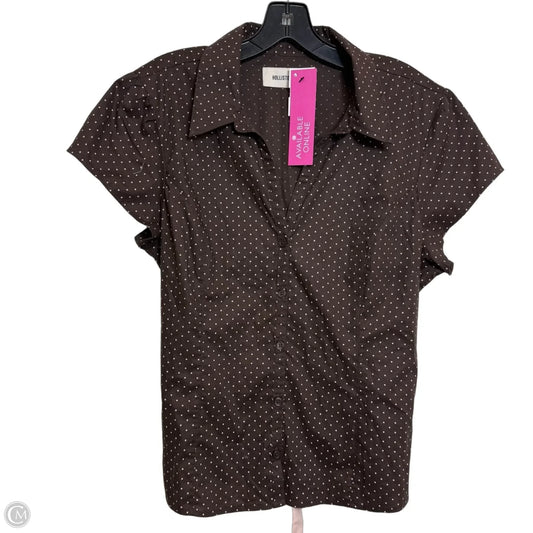 Top Short Sleeve By Hollister In Brown, Size: Xl