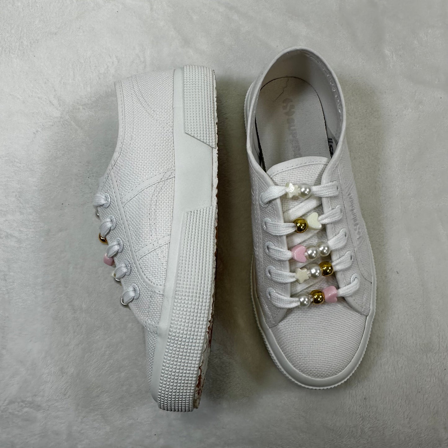 Shoes Sneakers By Superga In White, Size: 6