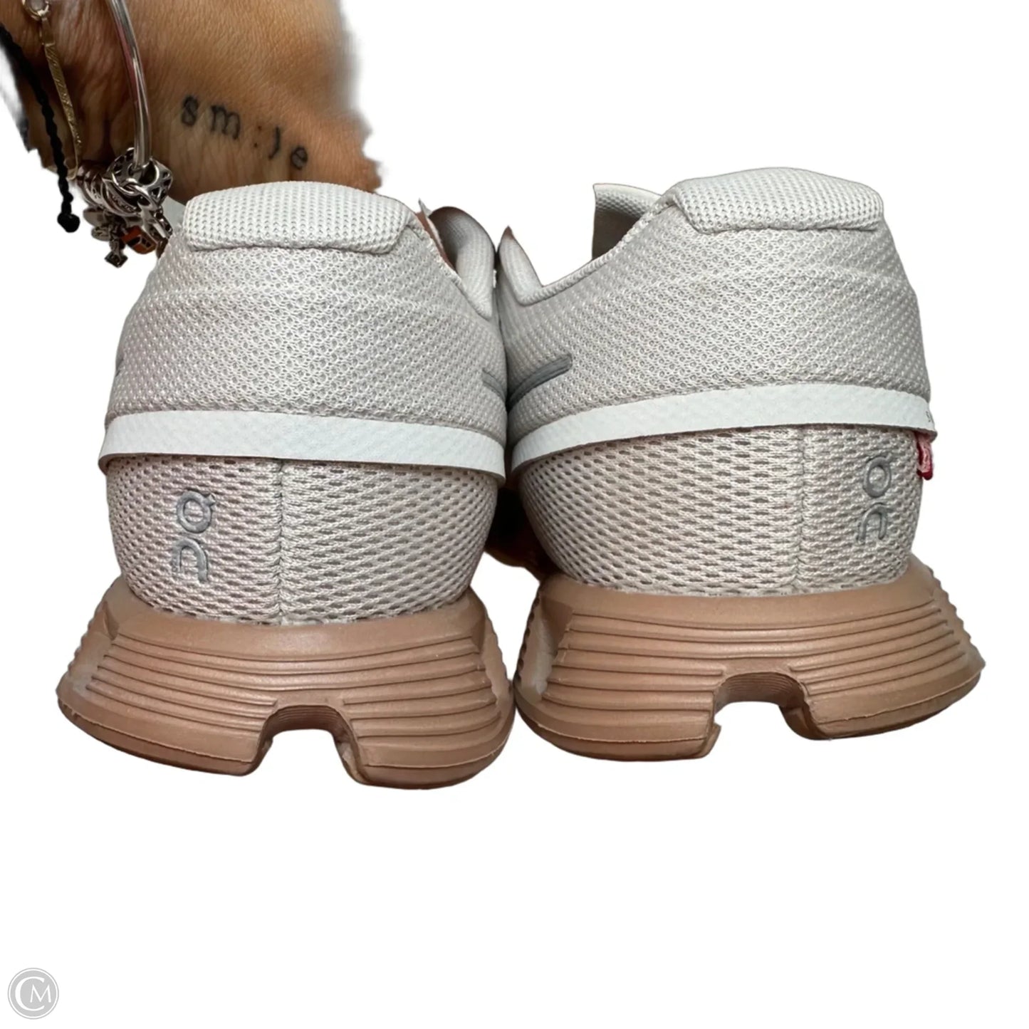 Shoes Athletic By On Cloud In White, Size: 6.5