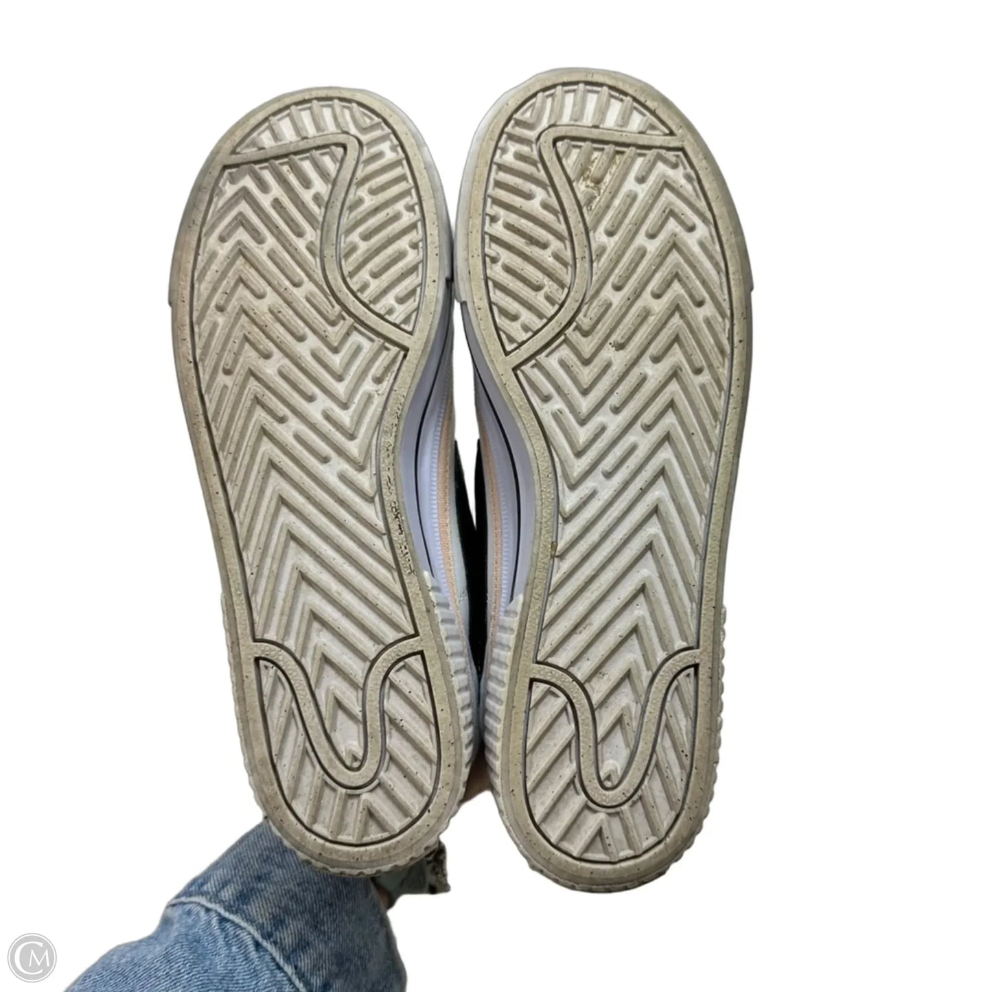 Shoes Athletic By Nike In White, Size: 9