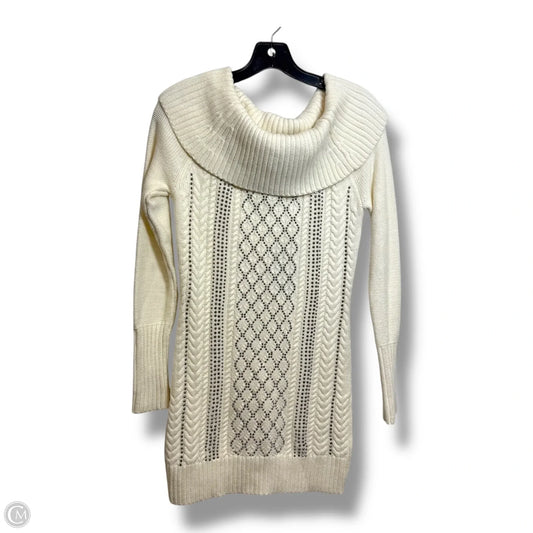Sweater By Bebe In White, Size: M