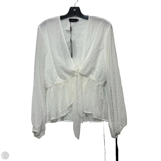 Top Long Sleeve By Pretty Little Thing In White, Size: L