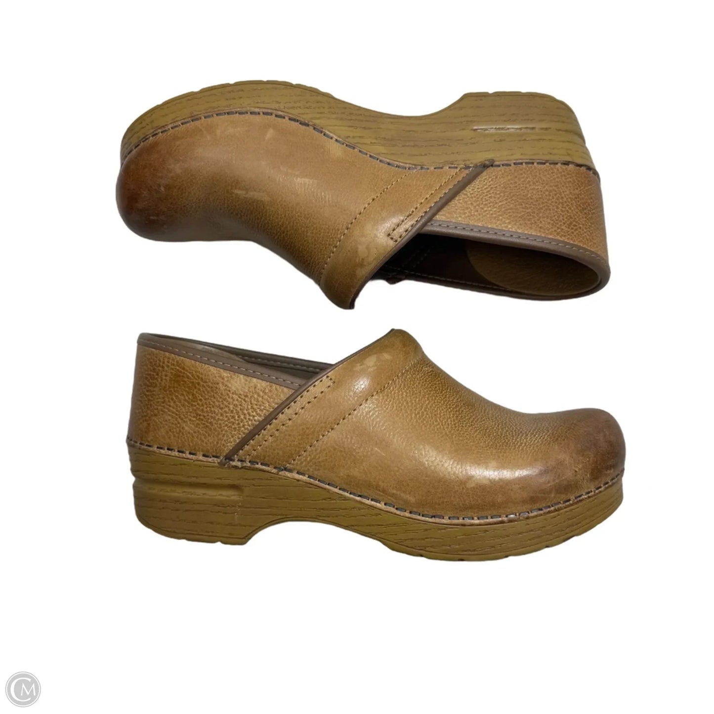 Shoes Flats By Dansko In Brown, Size: 7.5