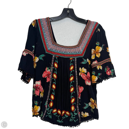 Top Short Sleeve By Anthropologie In Floral Print, Size: Xs