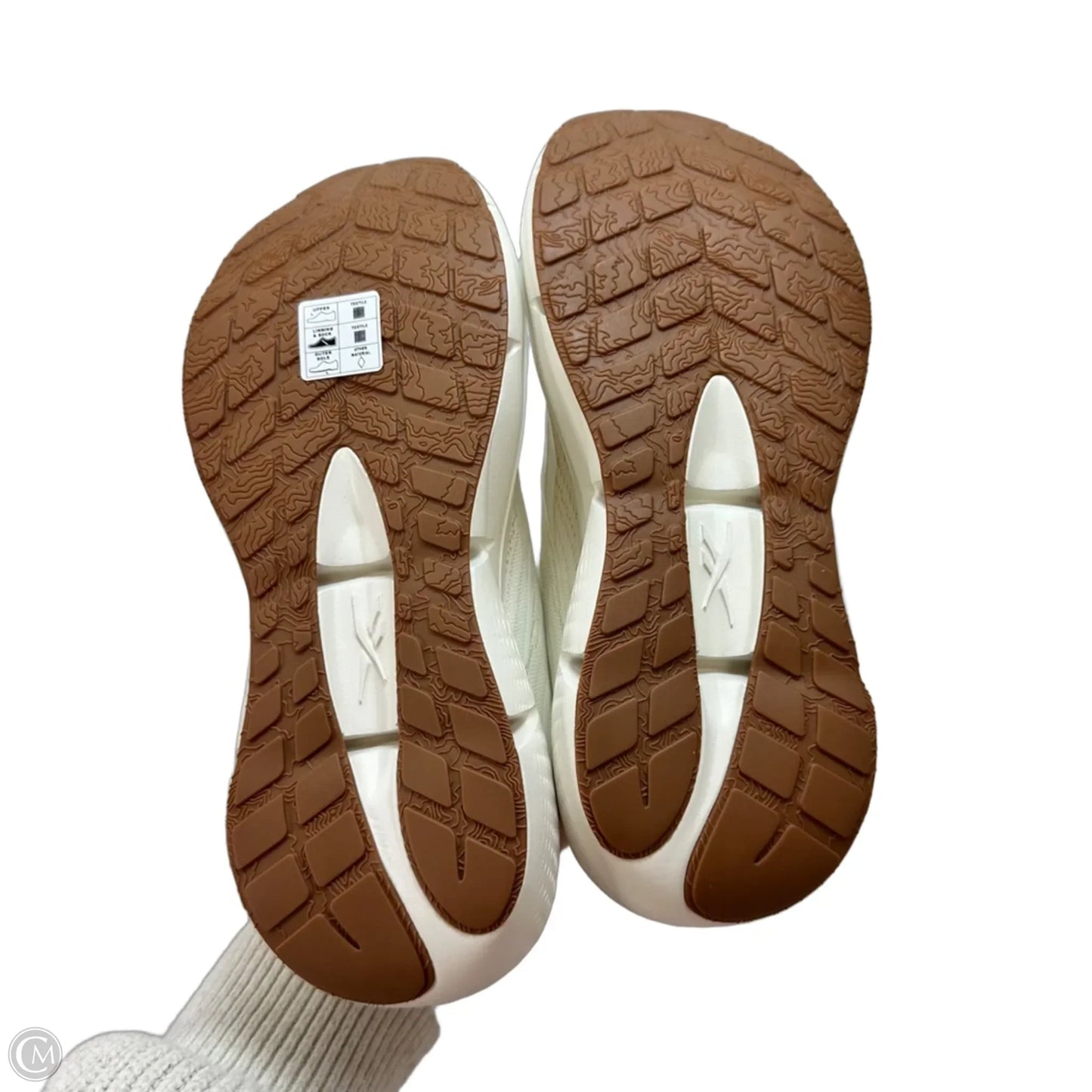 Shoes Athletic By Reebok In White, Size: 6