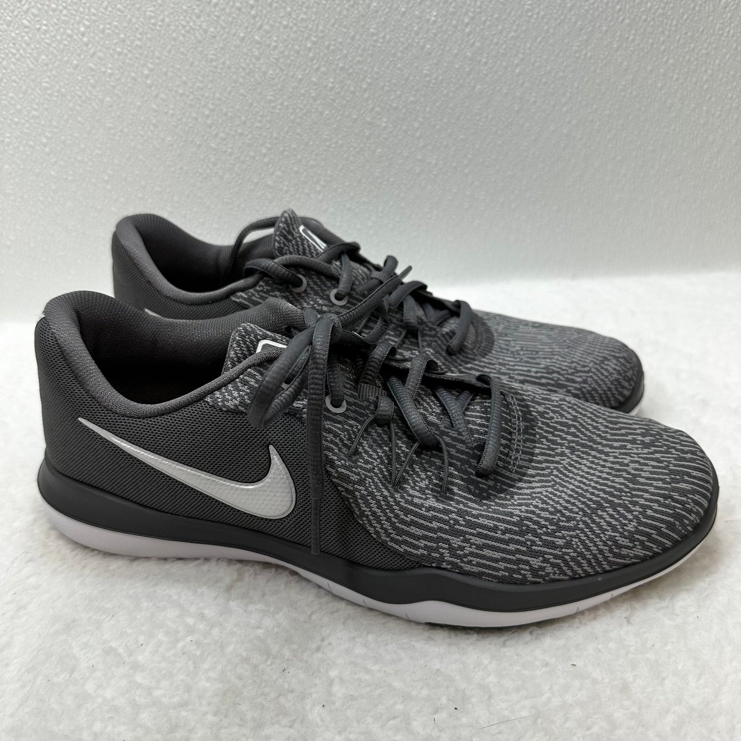 Grey Shoes Athletic Nike, Size 8.5