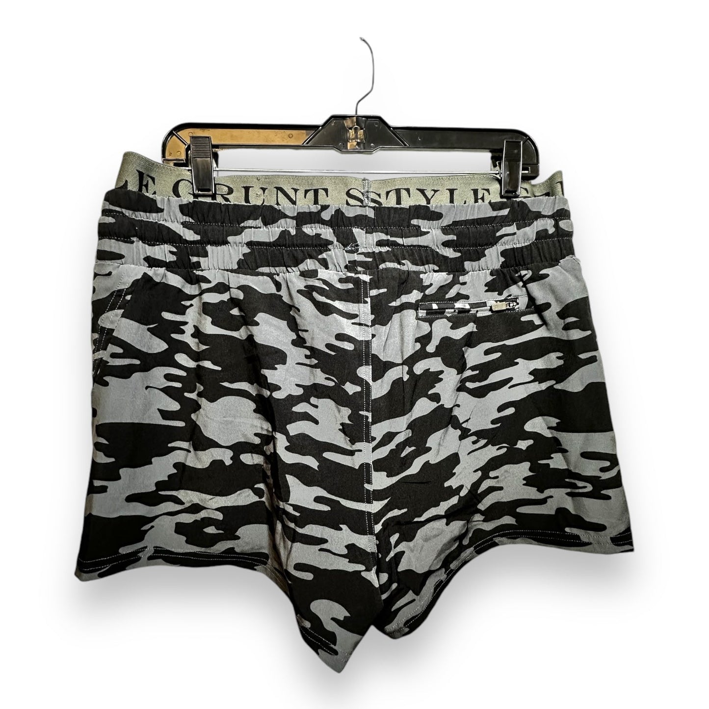 Athletic Shorts By Clothes Mentor In Camouflage Print, Size: Xl