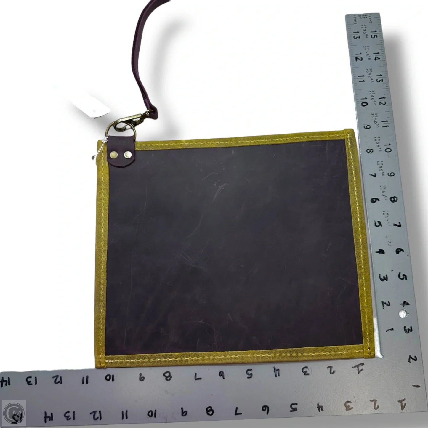 Wristlet Leather By Clothes Mentor, Size: Medium