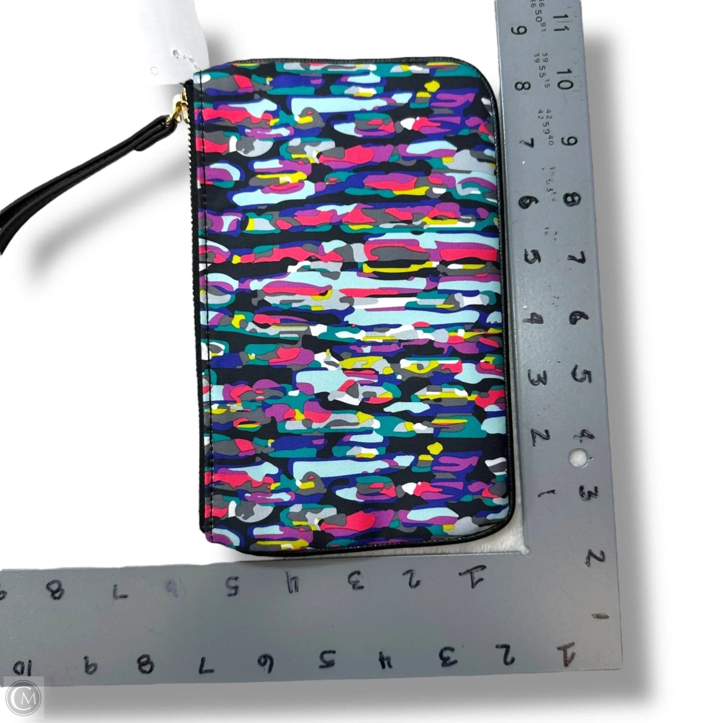 Wristlet By Vera Bradley, Size: Small