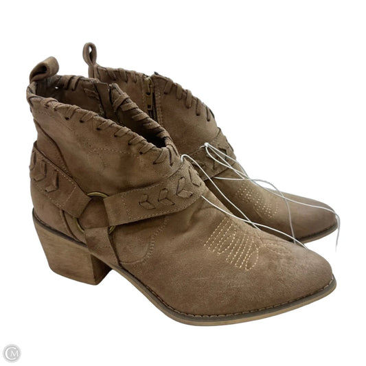 Boots Western By Cmf In Tan, Size: 9