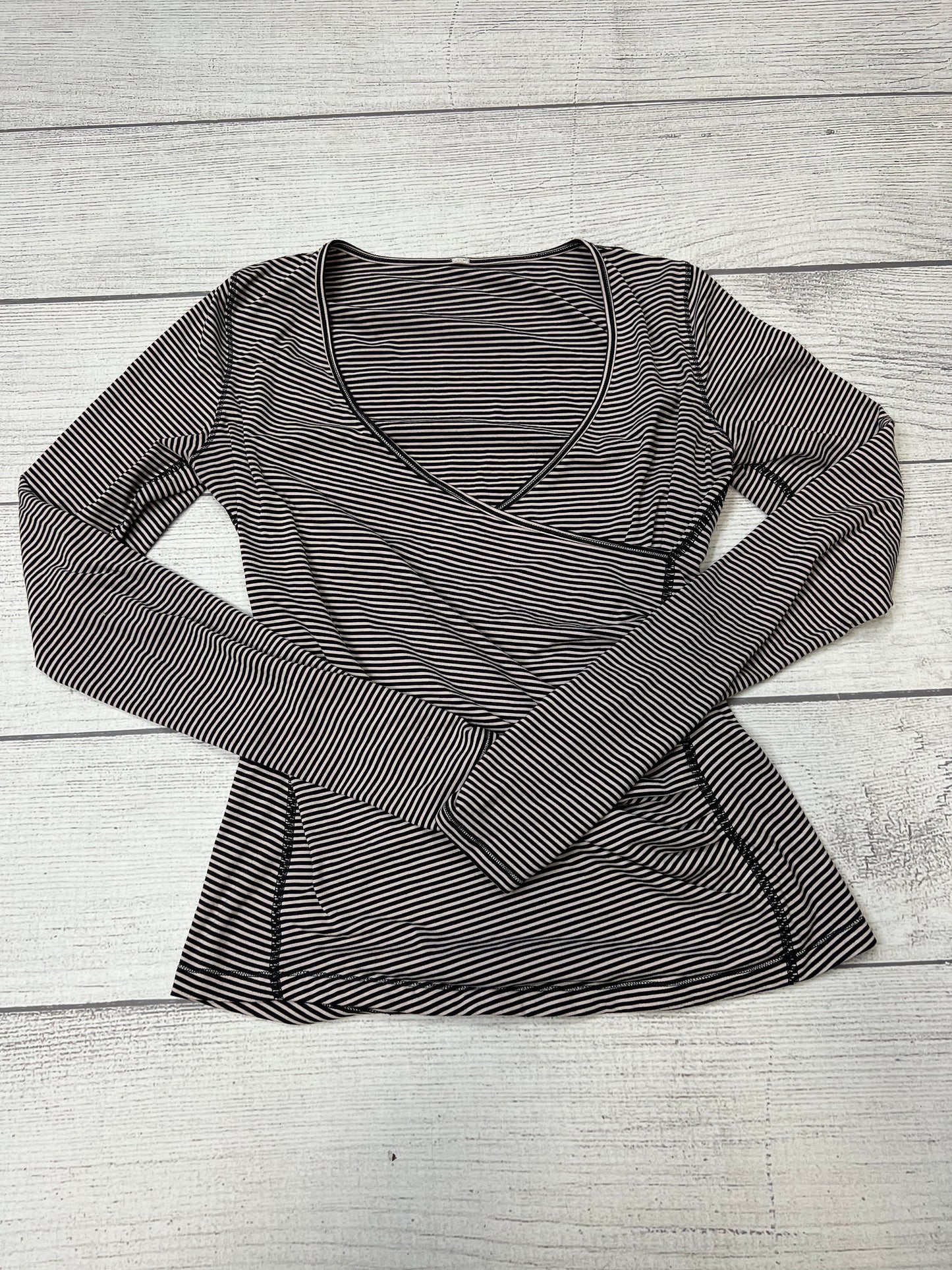 Striped Athletic Top Long Sleeve Crewneck Lululemon, Size S