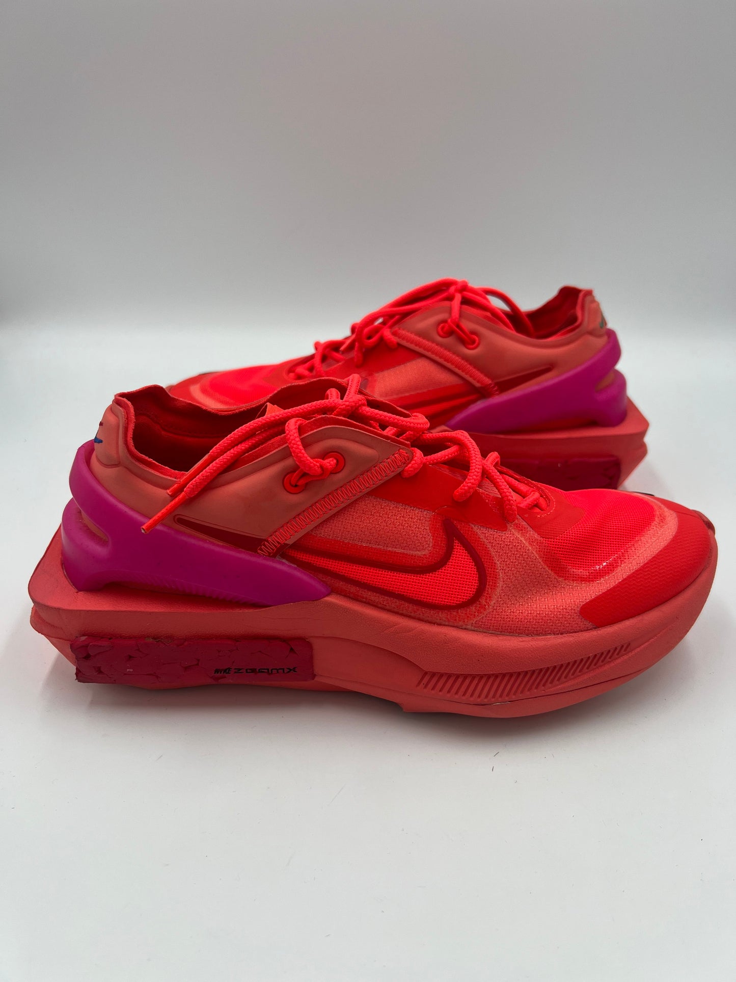 Red Shoes Athletic Nike, Size 8.5