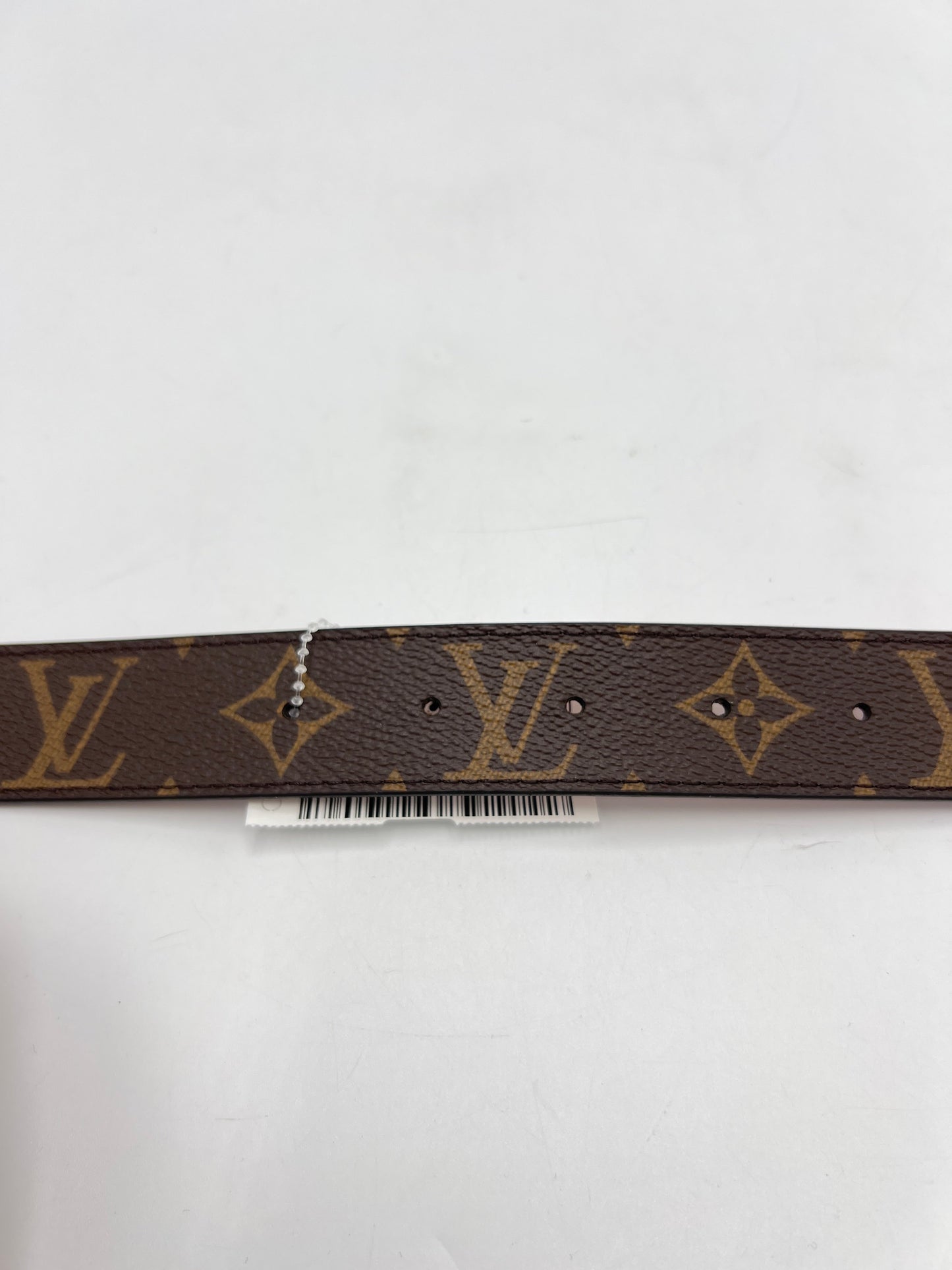 Louis Vuitton LV Initiales Luxury Designer Belt in Size: 80 / 32