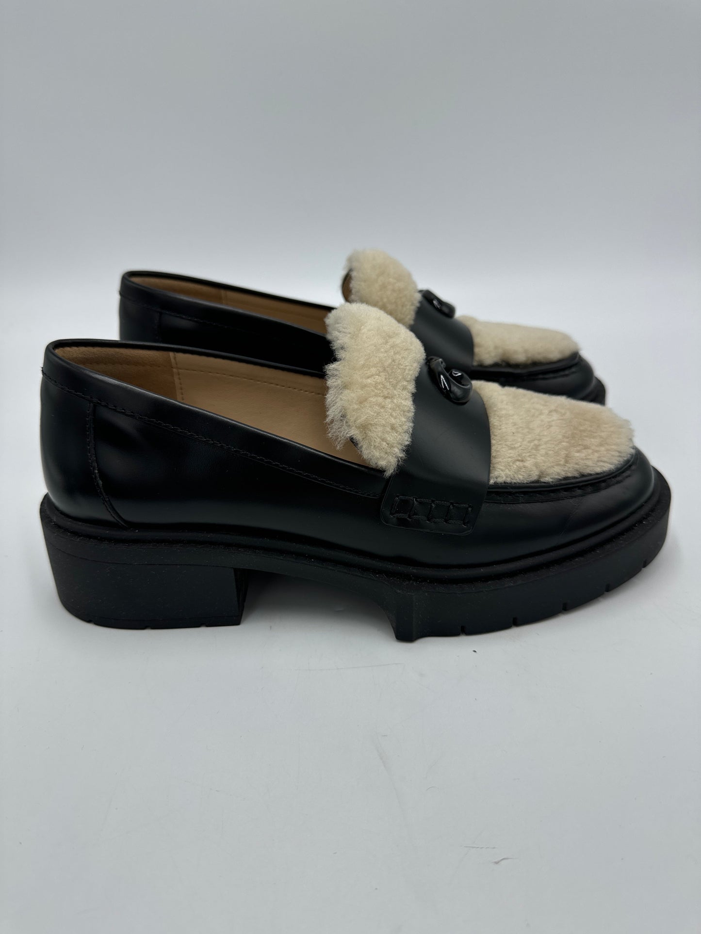 New! Coach Leah LoaferIn Black, Size: 6