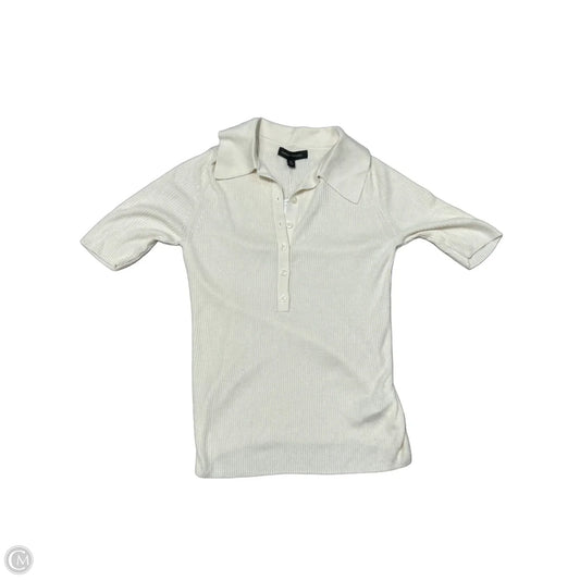 Top Short Sleeve By Banana Republic In Cream, Size: Xs