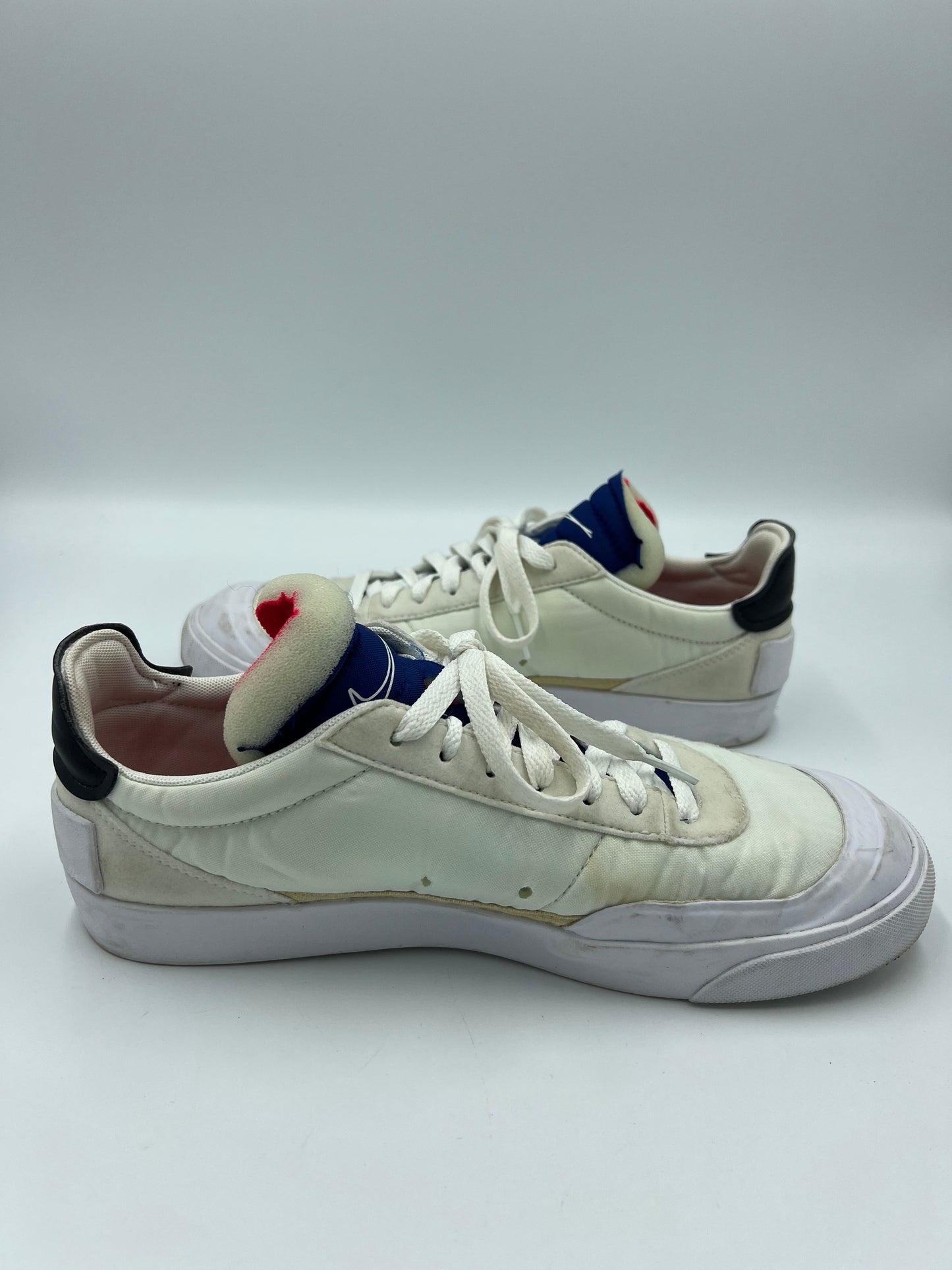 White Shoes Sneakers Nike, Size 10