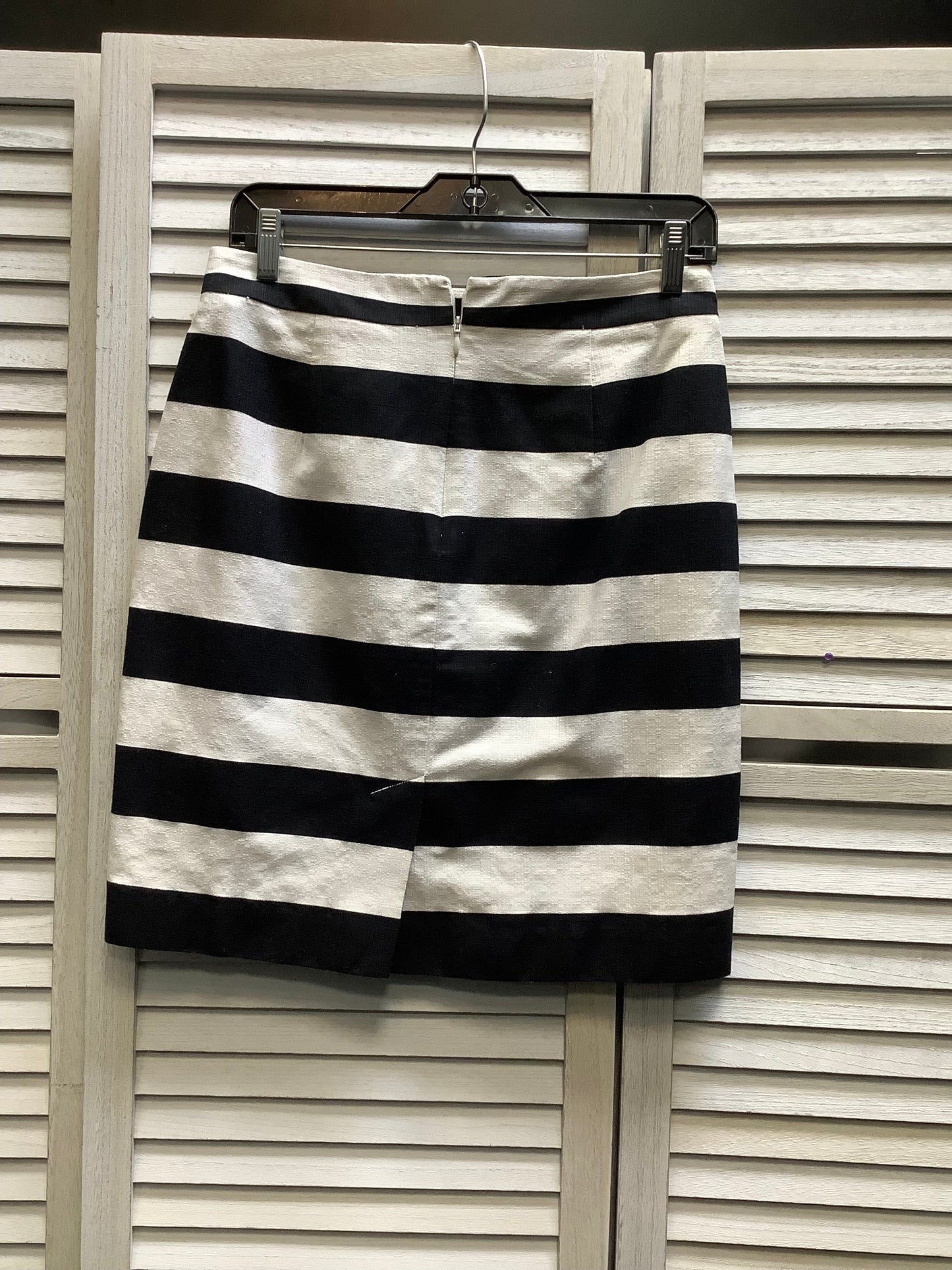Striped Skirt Mini & Short Banana Republic O, Size 4