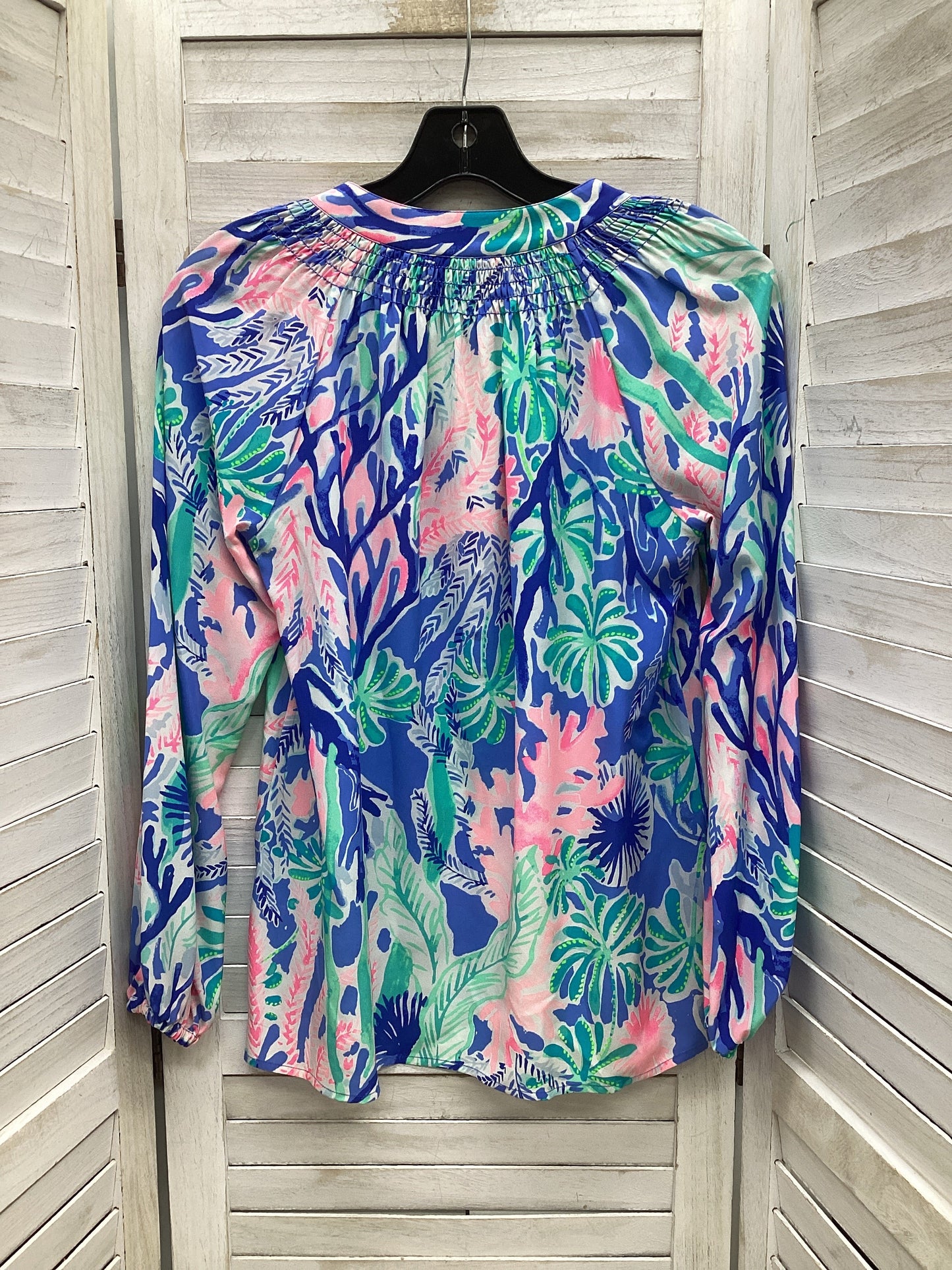 Blouse Long Sleeve By Lilly Pulitzer In Multi-colored, Size: Xxs