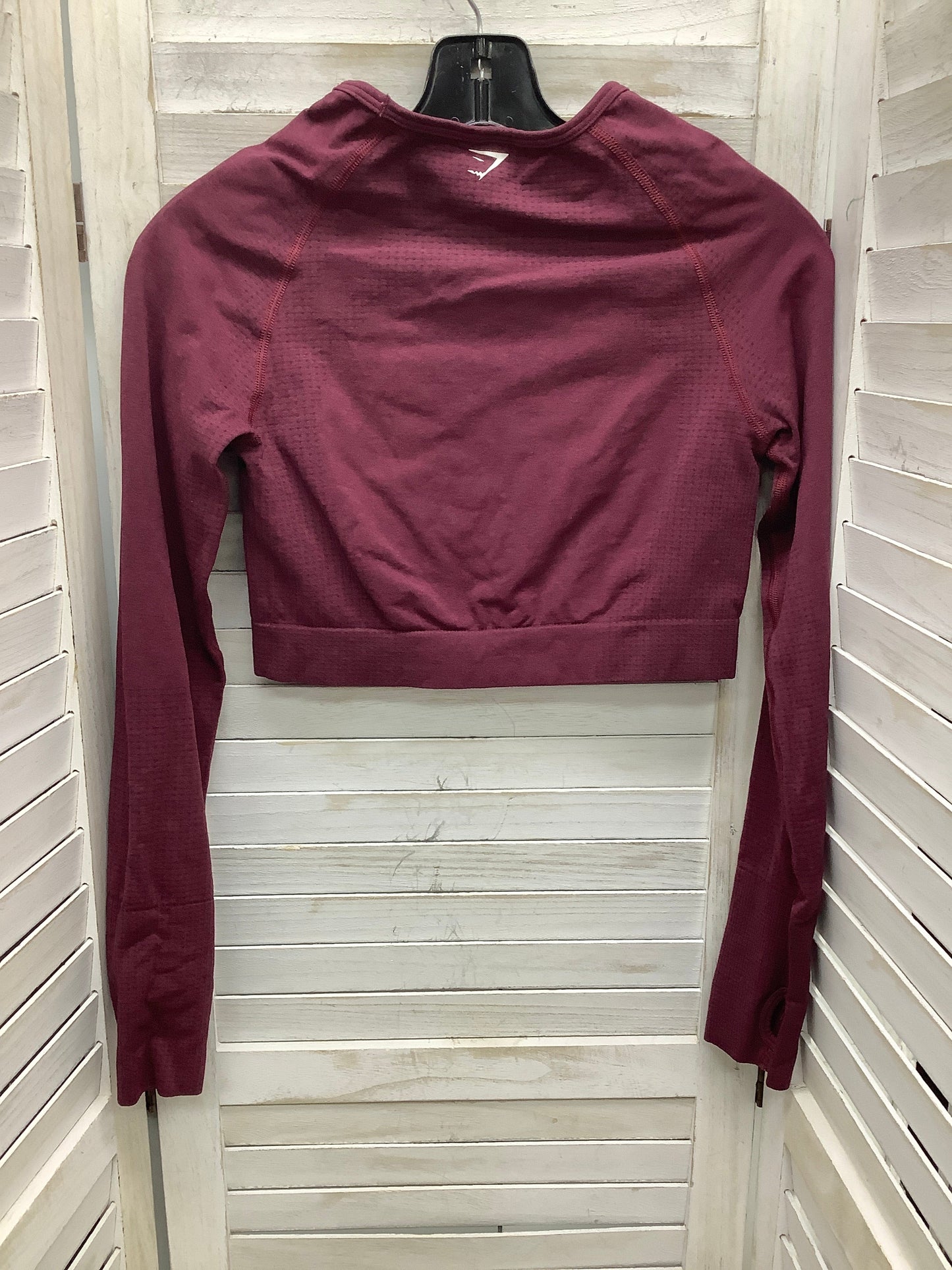 Athletic Top Long Sleeve Crewneck By Gym Shark In Maroon, Size: M