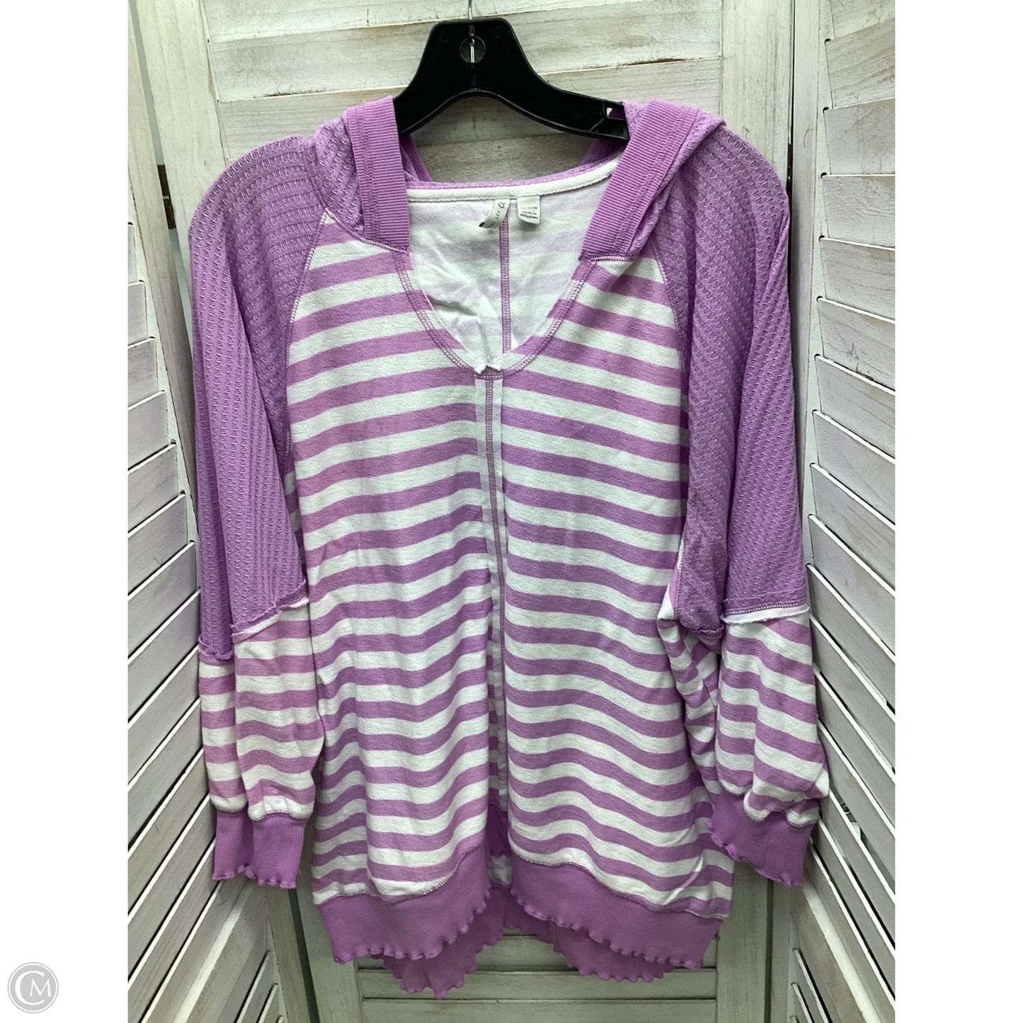 Top Long Sleeve By Cato In Striped Pattern, Size: 14