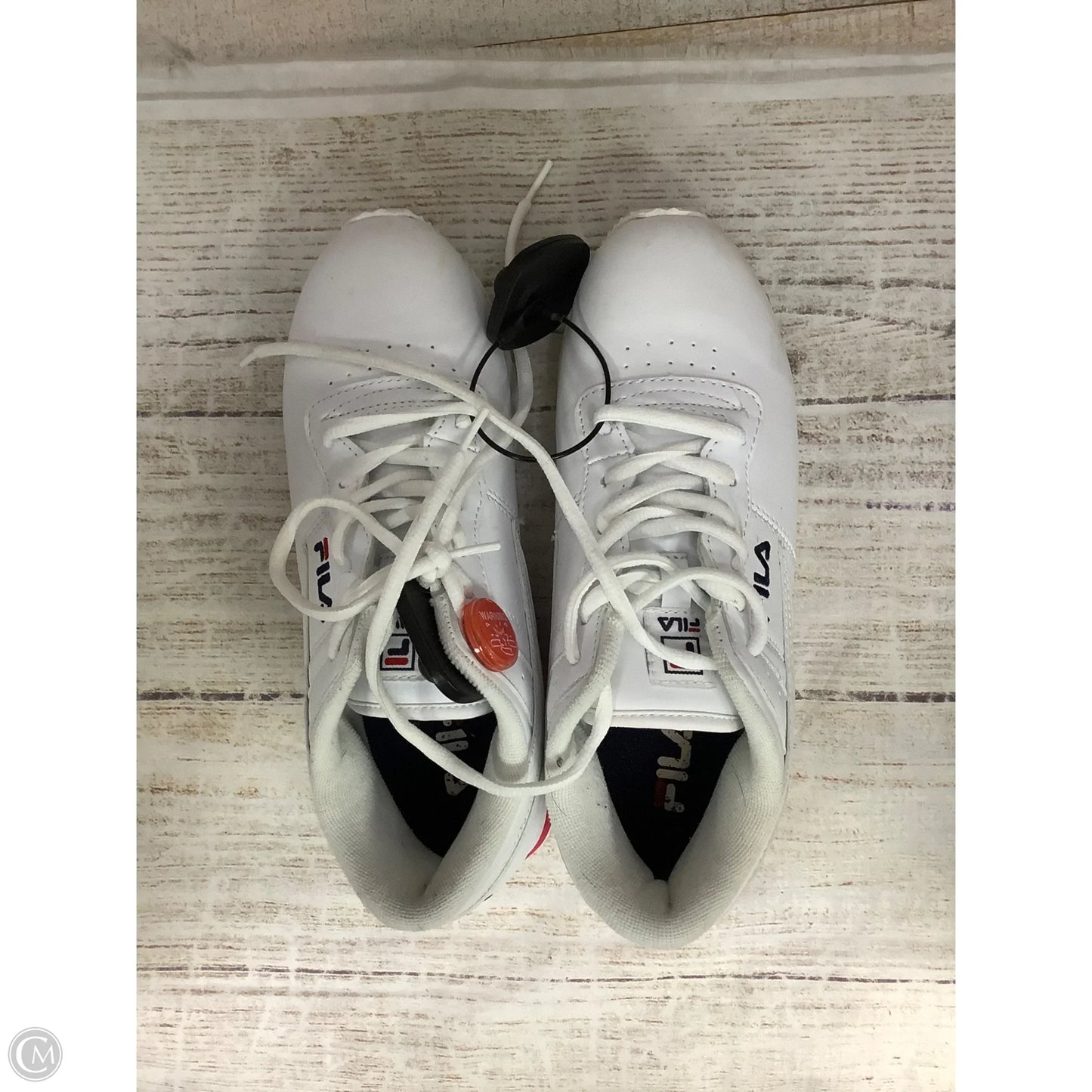 Shoes Athletic By Fila In White, Size: 7.5