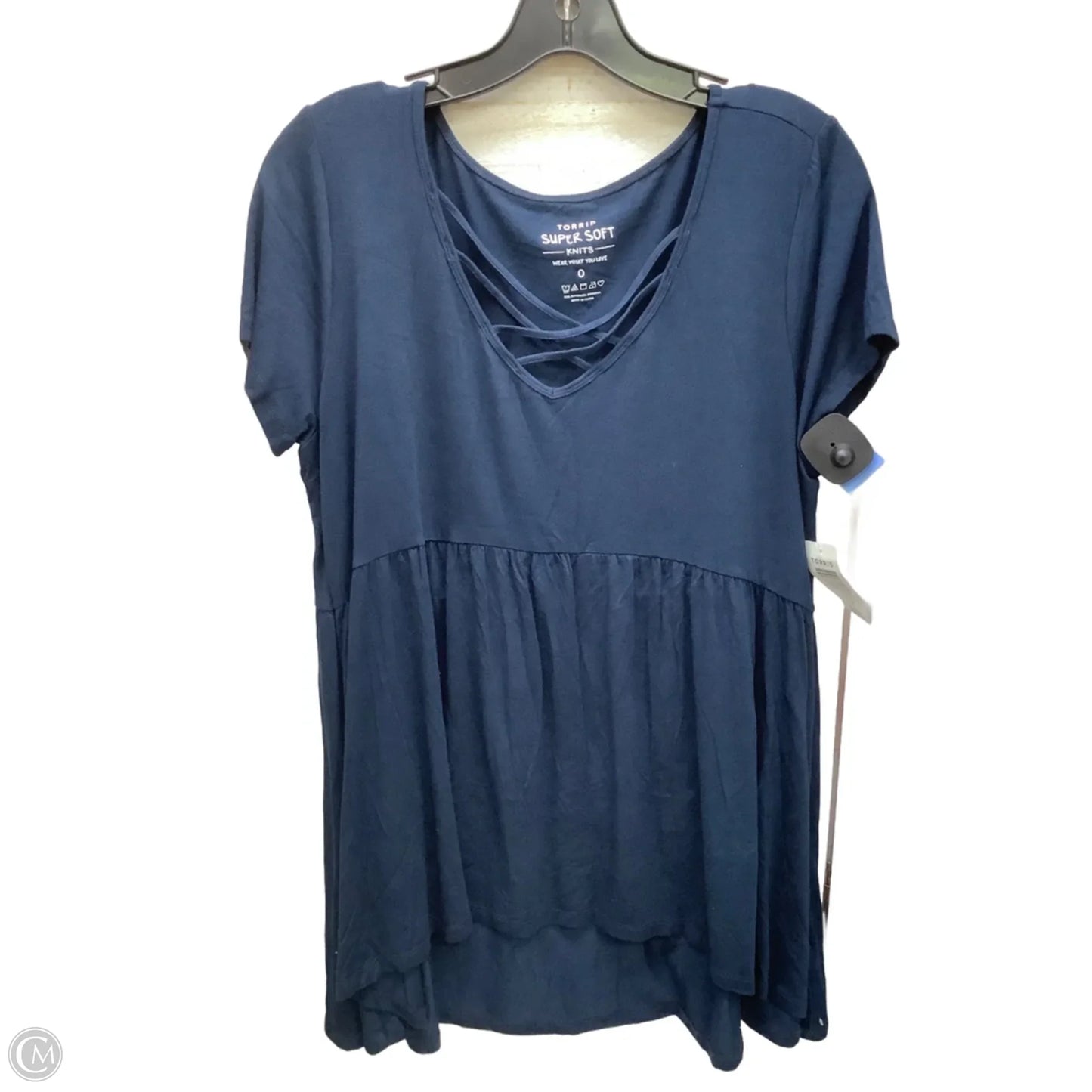 Top Short Sleeve By Torrid In Navy, Size: L