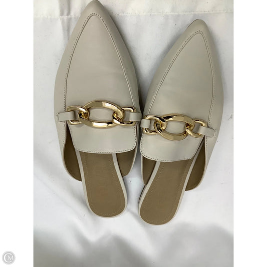 Sandals Flats By Steve Madden In Ivory, Size: 9