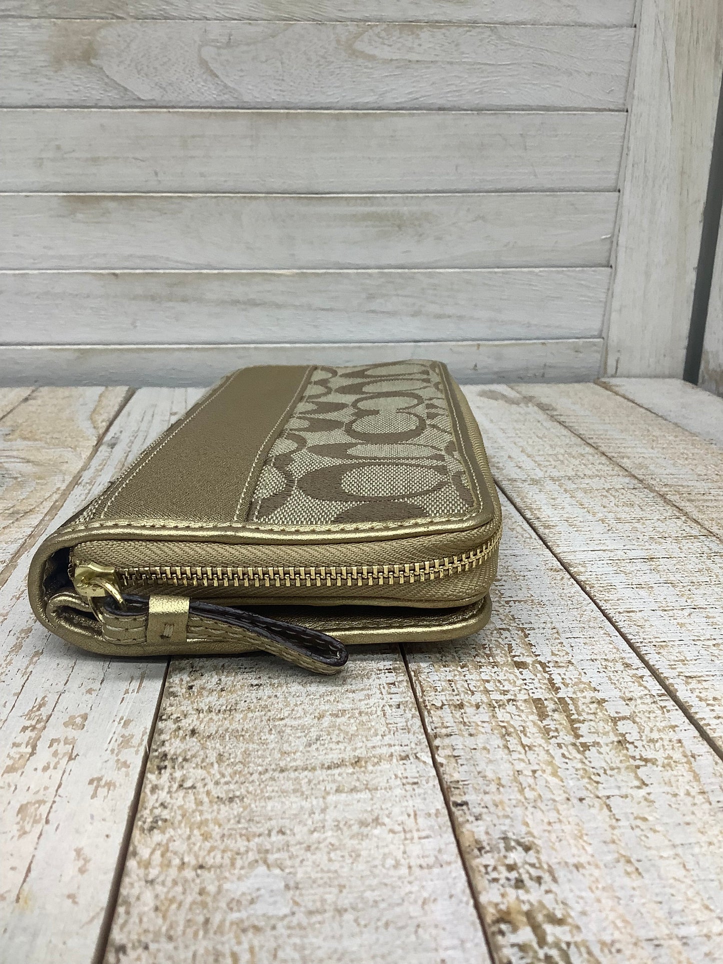 Wallet Designer By Coach, Size Small