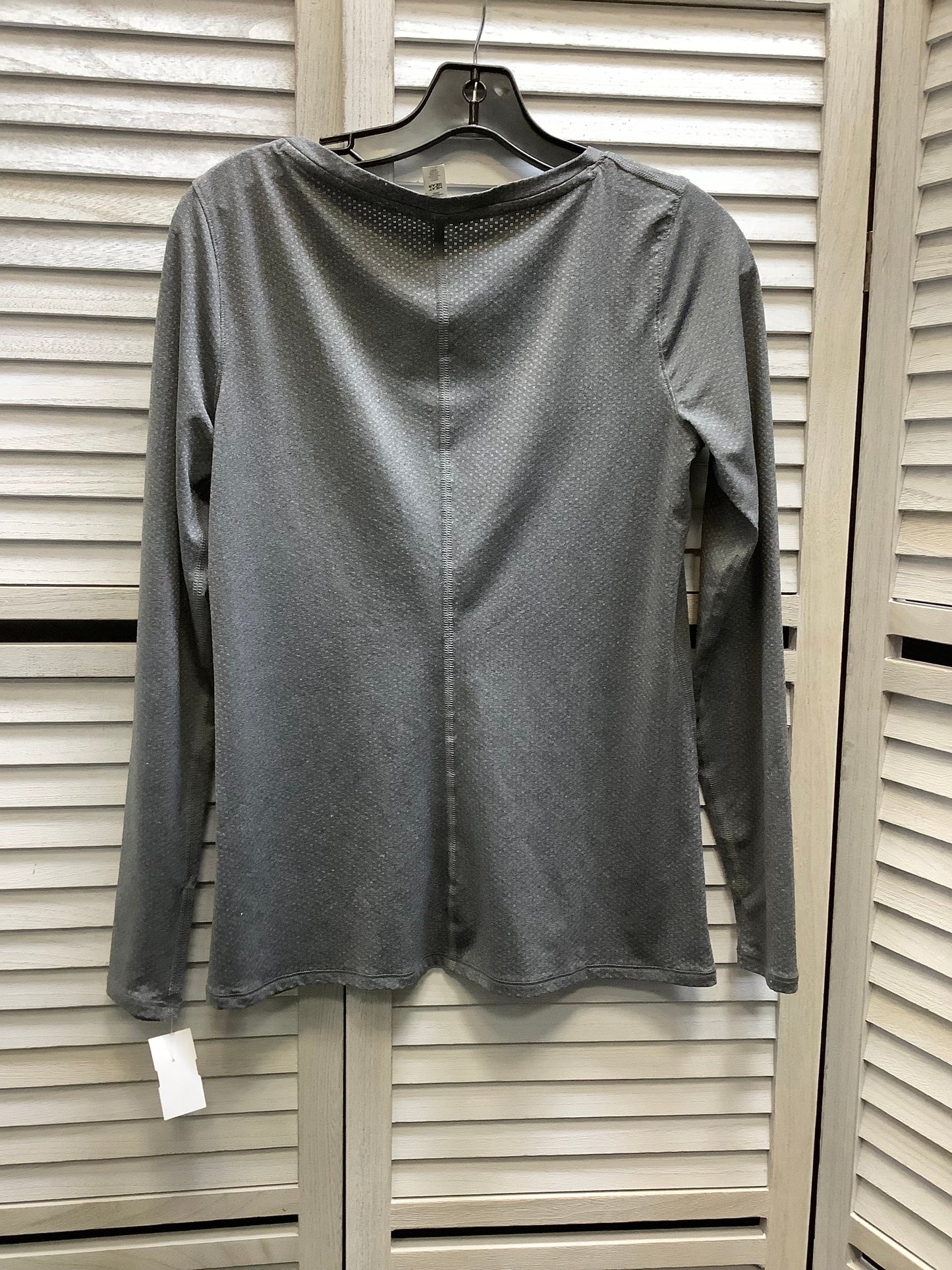 Athletic Top Long Sleeve Collar By Under Armour In Grey, Size: S