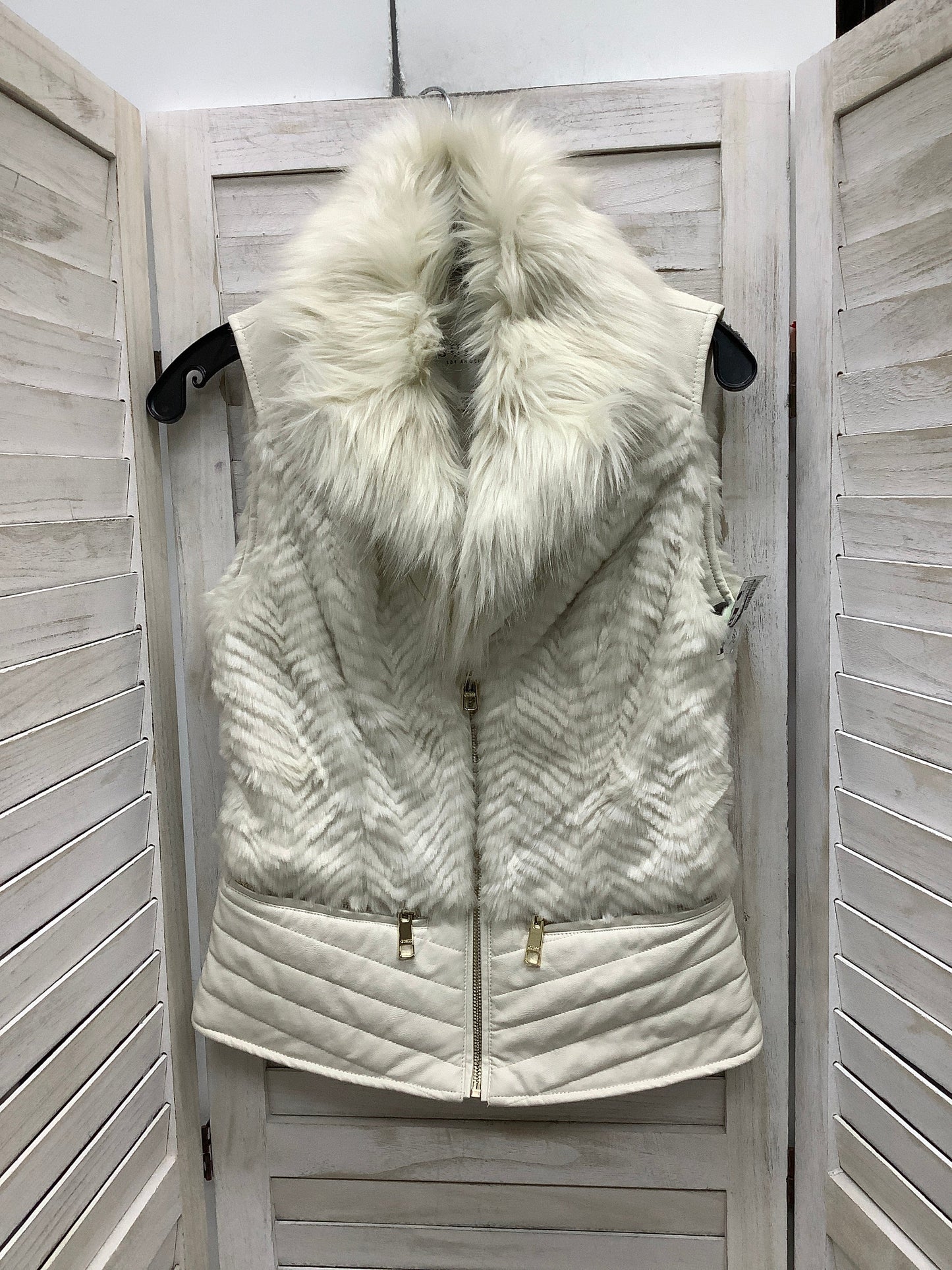 Vest Faux Fur & Sherpa By Guess  Size: Xs