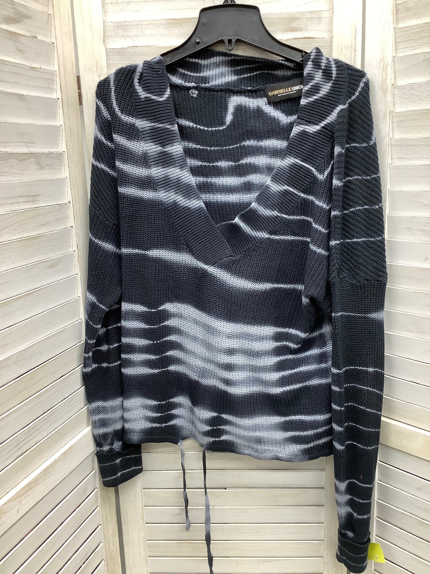 Sweater By Clothes Mentor  Size: Xl