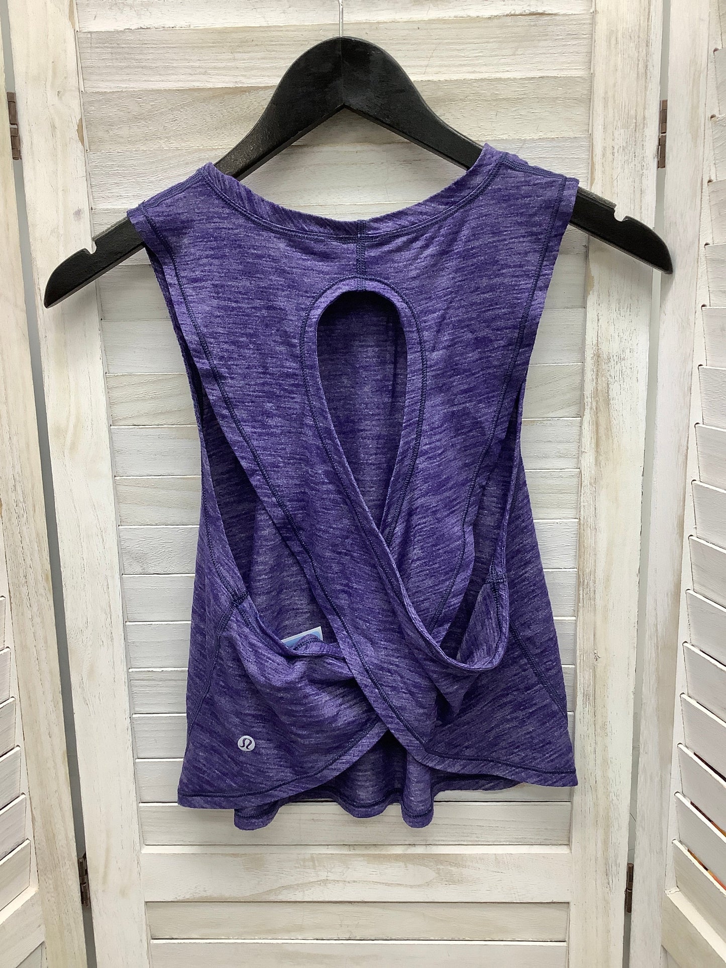 Athletic Top Short Sleeve By Lululemon  Size: 2