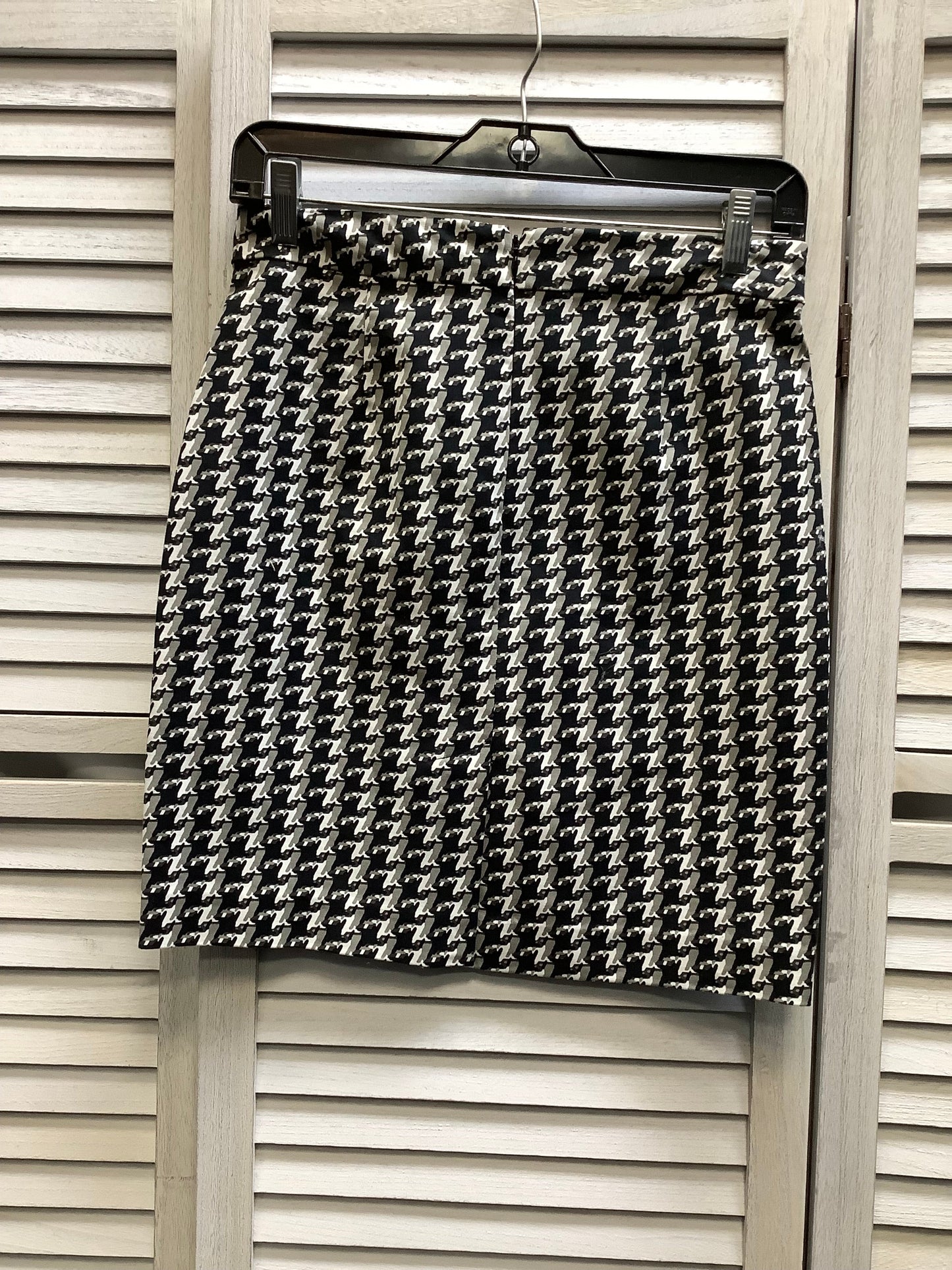 Geometric Skirt Mini & Short Banana Republic, Size Petite   Xs