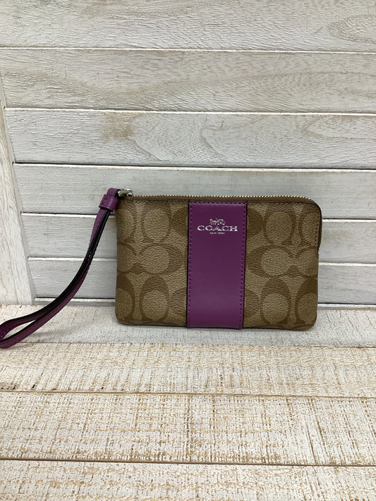 Wristlet Designer By Coach, Size: Medium