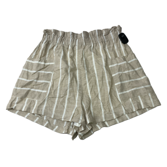 Tan & White  Shorts By Lush  Size: S