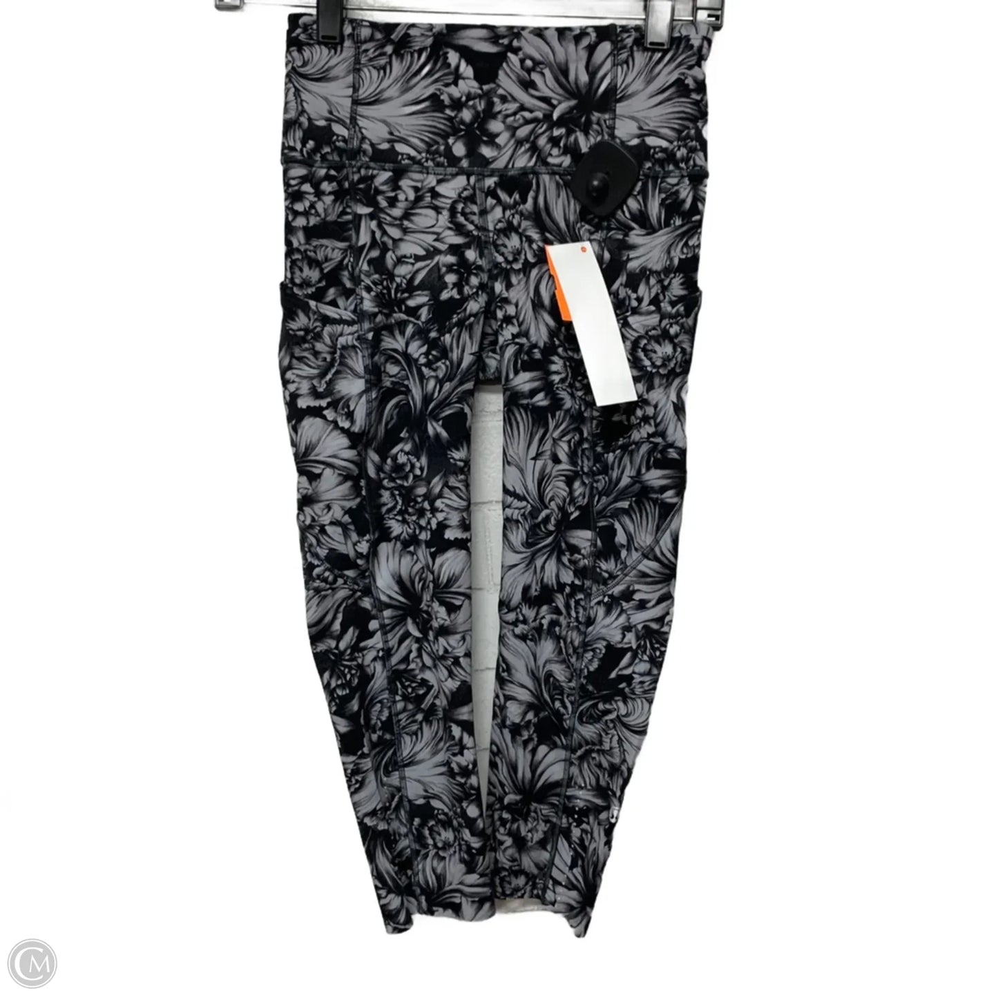 Athletic Leggings Capris By Lululemon In Grey, Size: S