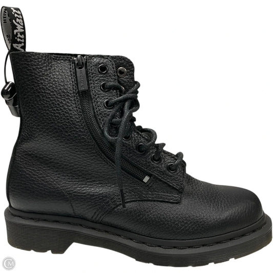 Boots Ankle Flats By Dr Martens In Black, Size: 7