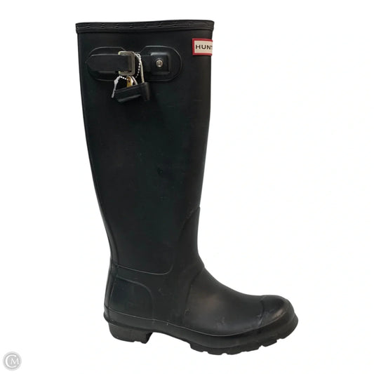 Boots Designer By Hunter In Black, Size: 6