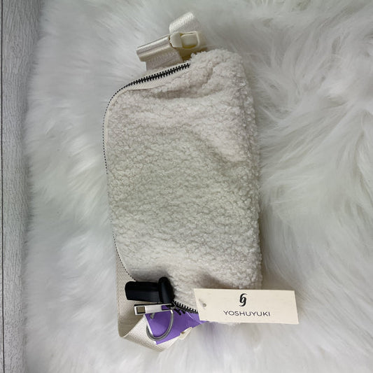 Belt Bag By Clothes Mentor, Size: Small