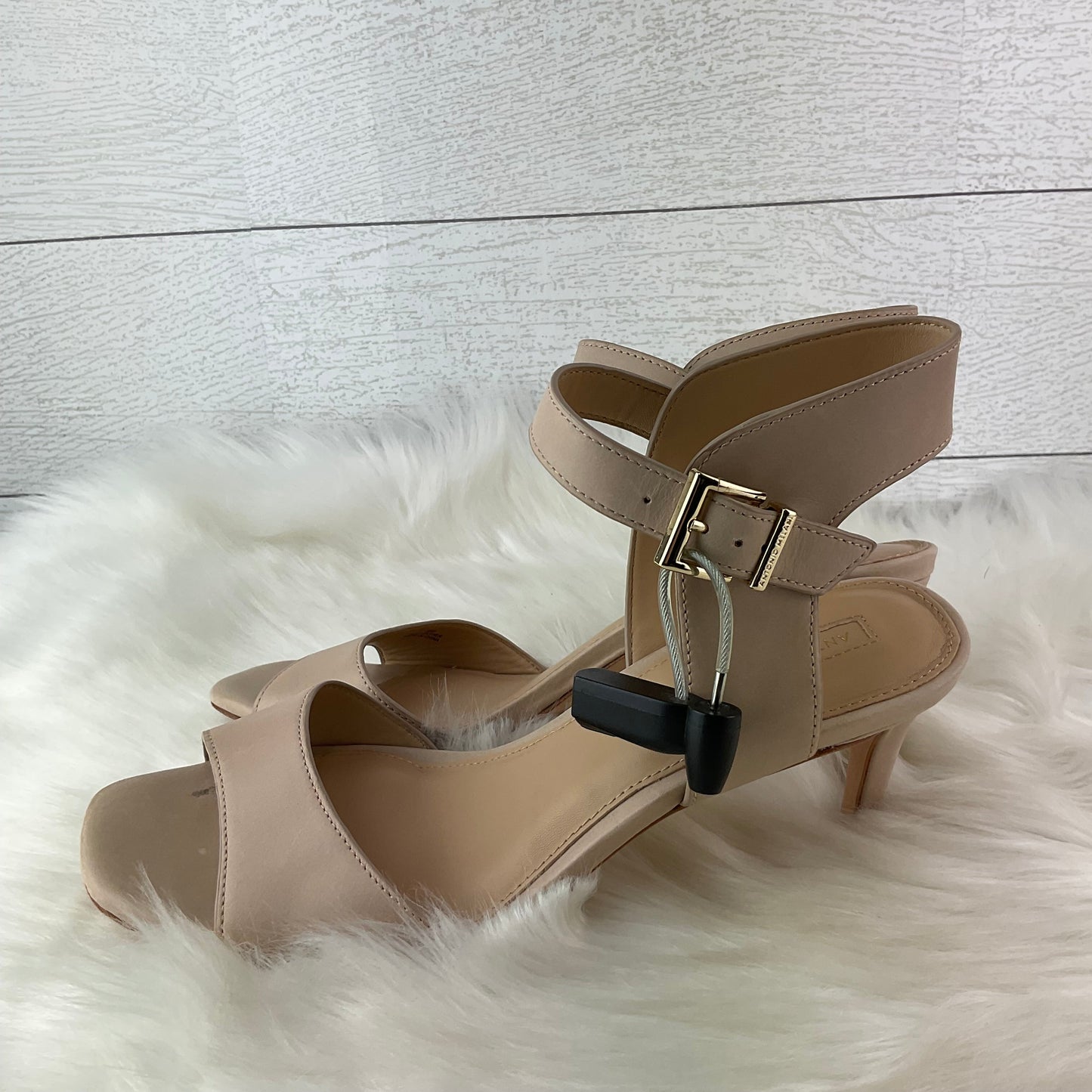 Sandals Heels Kitten By Antonio Melani  Size: 9
