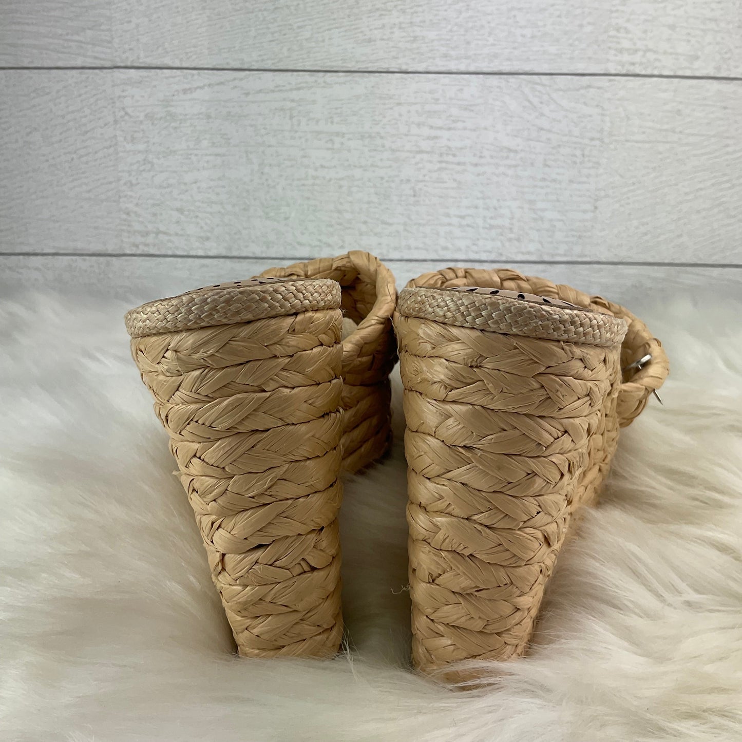 Cream Sandals Heels Block Antonio Melani, Size 7.5