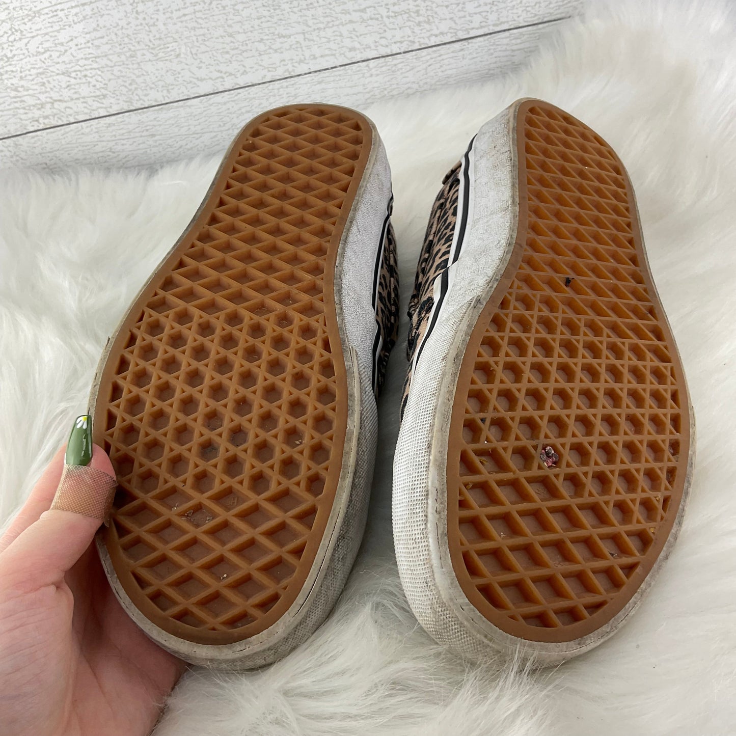 Shoes Flats By Vans  Size: 7.5