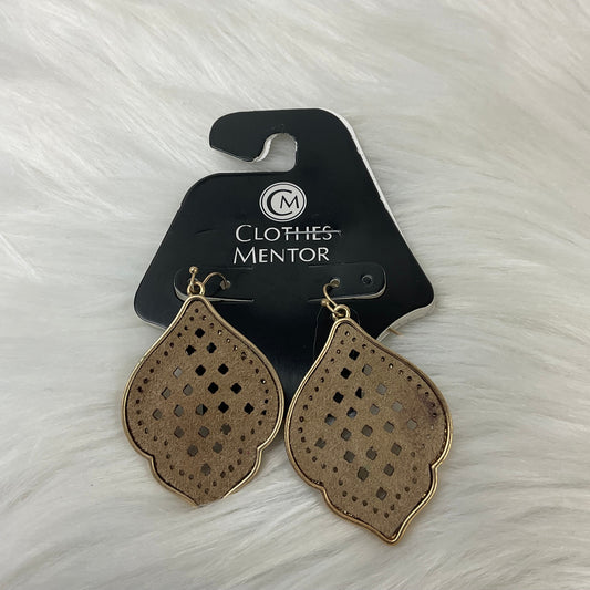 Earrings Dangle/drop By Clothes Mentor