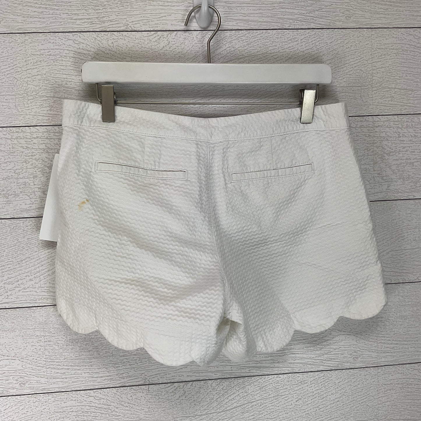 White Shorts Designer Lilly Pulitzer, Size 4