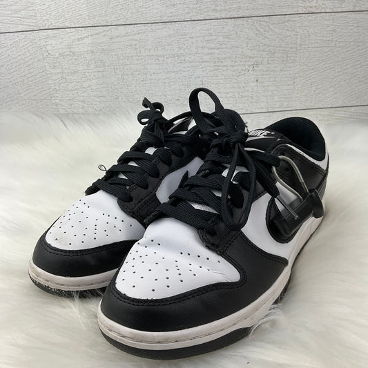 Shoes Athletic By Nike In Black & White, Size: 7